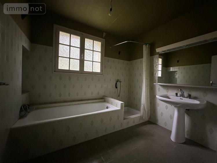 Maison a vendre Carhaix-Plouguer 29270 Finistère 162 m2 5 pièces 136479 euros