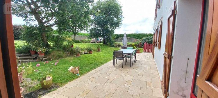 Maison a vendre Plouvien 29860 Finistère 133 m2 7 pièces 357000 euros