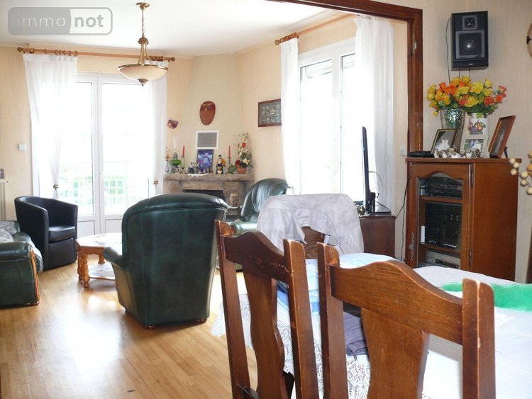 Maison a vendre Trélivan 22100 Côtes-d'Armor 186 m2 10 pièces 332480 euros