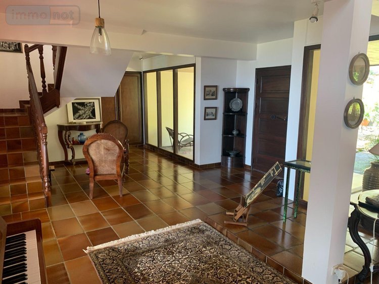 Maison a vendre La-Montagne 97417 Réunion 350 m2 6 pièces 998900 euros