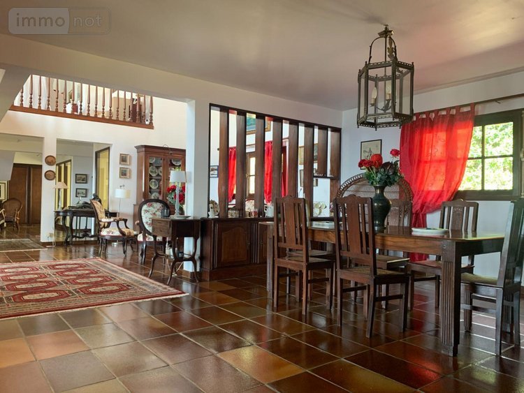 Maison a vendre La-Montagne 97417 Réunion 350 m2 6 pièces 998900 euros