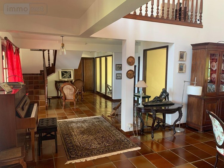 Maison a vendre La-Montagne 97417 Réunion 350 m2 6 pièces 998900 euros