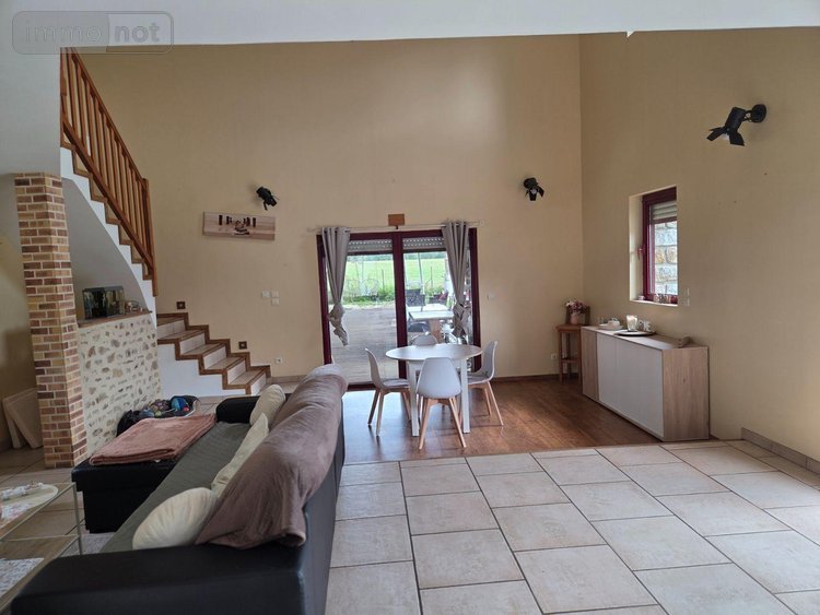 propriete a vendre Hambers 53160 Mayenne 144 m2 5 pièces 208000 euros