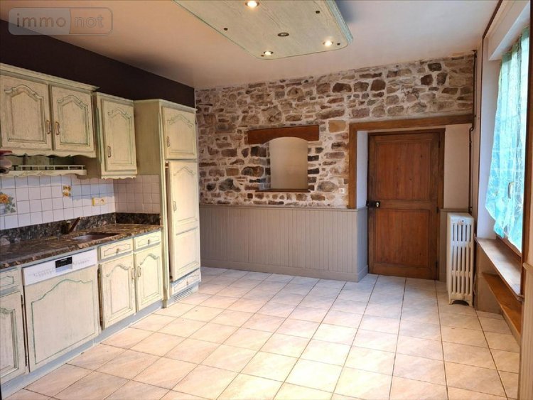 Maison a vendre La Croixille 53380 Mayenne 165 m2 8 pièces 220500 euros