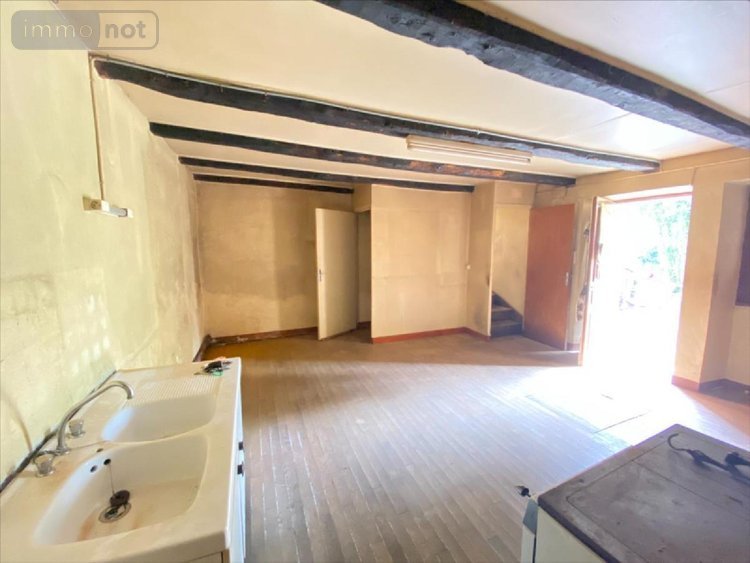 Maison a vendre Saint-Illide 15310 Cantal 78 m2 4 pièces 53000 euros