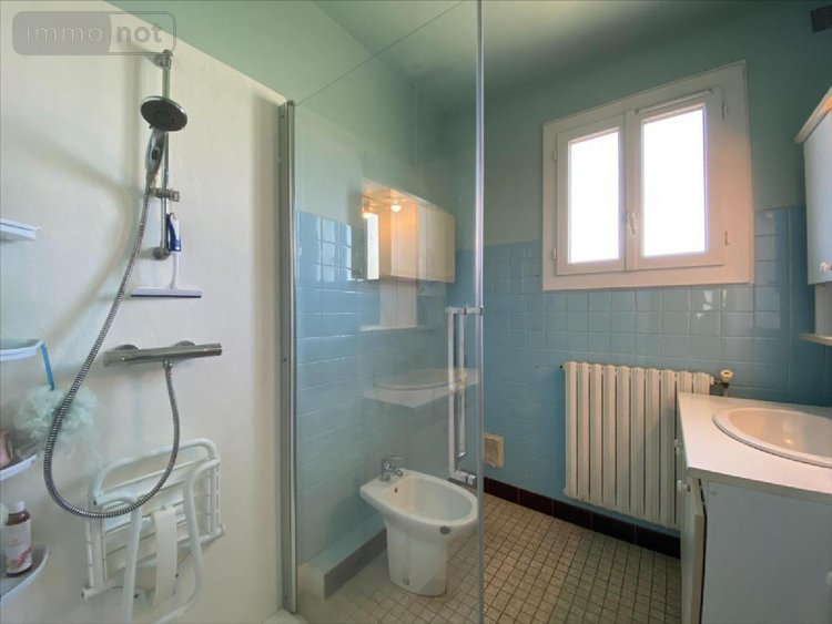 Maison a vendre Glénat 15150 Cantal 100 m2 5 pièces 106000 euros