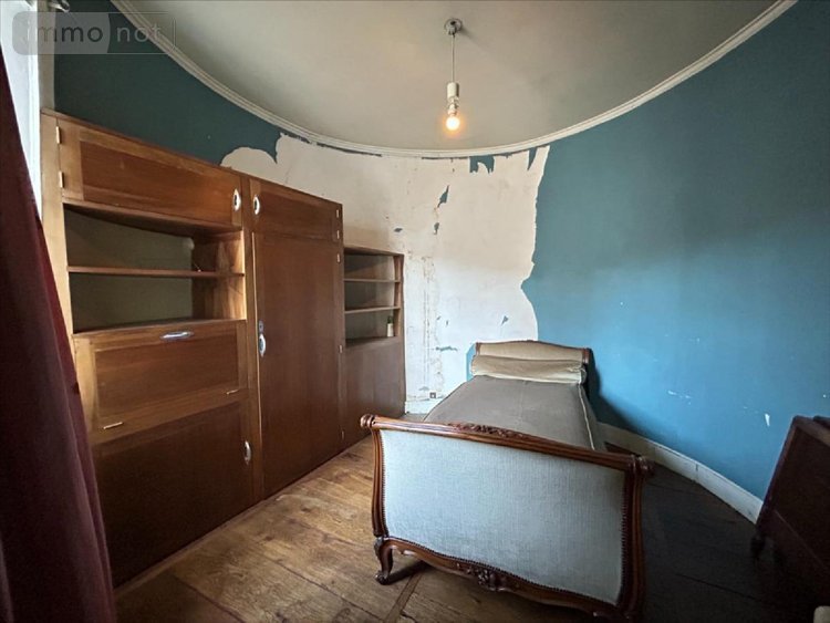 Immeuble a vendre Aurillac 15000 Cantal 374 m2  254400 euros