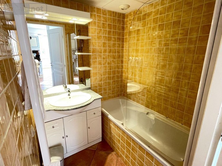 Appartement a vendre Gréoux-les-Bains 04800 Alpes-de-Haute-Provence 37 m2 2 pièces 98280 euros