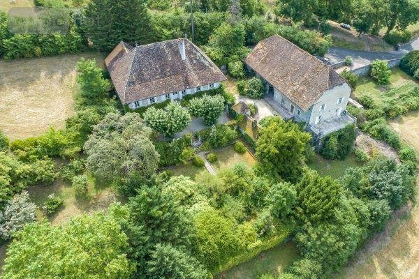 propriete a vendre Ruffieux 73310 Savoie 264 m2 8 pièces 1200000 euros
