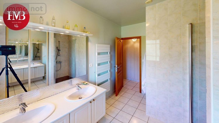 Maison a vendre Arpajon-sur-Cère 15130 Cantal 105 m2 8 pièces 265200 euros