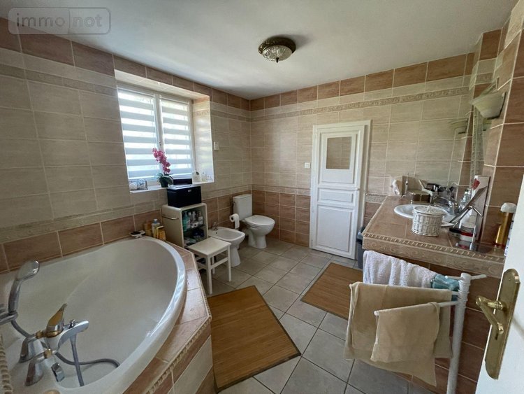 Maison a vendre Bagnoles-de-l'Orne-Normandie 61140 Orne 120 m2 6 pièces 224030 euros