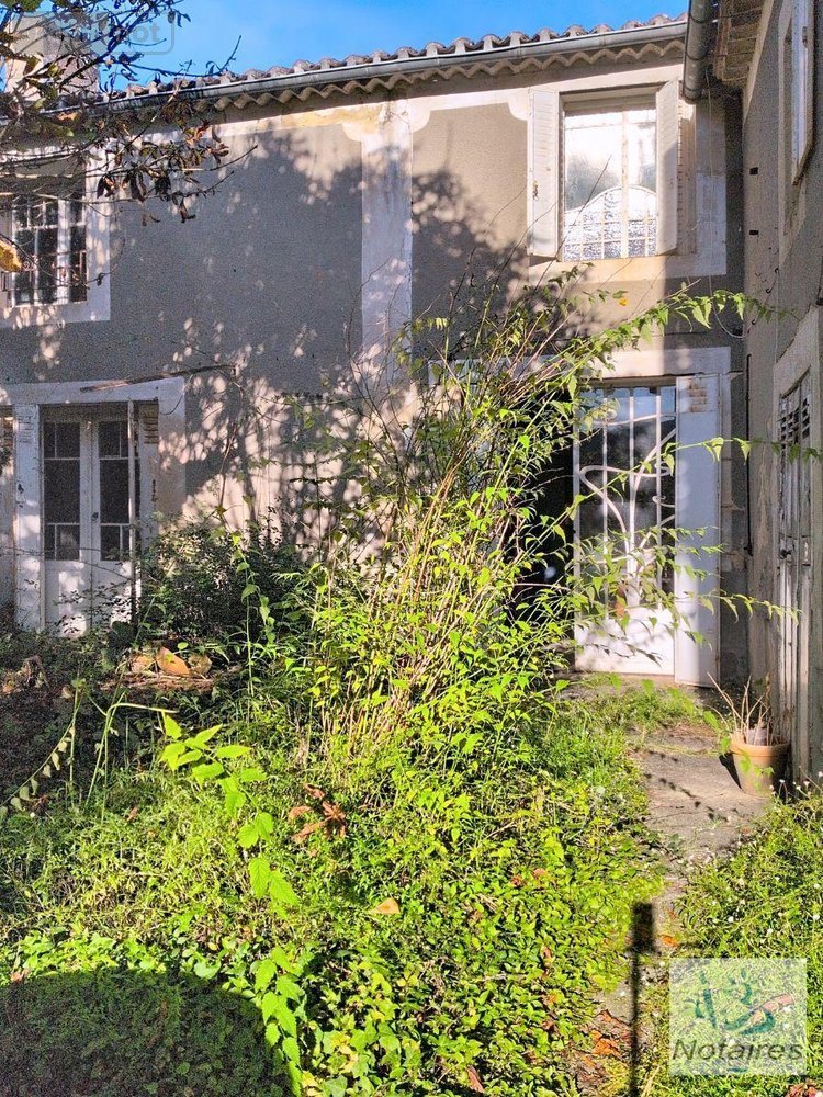 Maison a vendre Fargues-Saint-Hilaire 33370 Gironde 222 m2 9 pièces 322400 euros