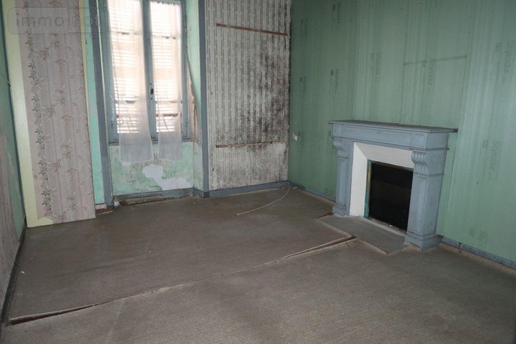 Maison a vendre Pont-de-Buis-lès-Quimerch 29590 Finistère 90 m2 6 pièces 39200 euros