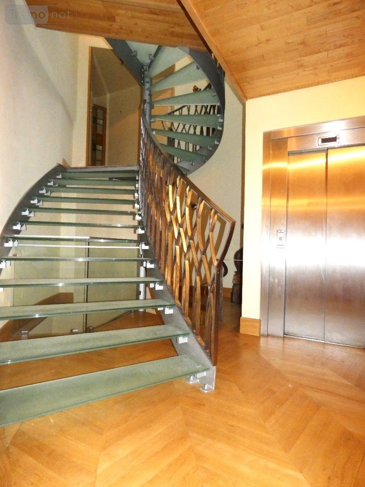 Appartement a vendre Vichy 03200 Allier 377 m2 8 pièces 1680000 euros