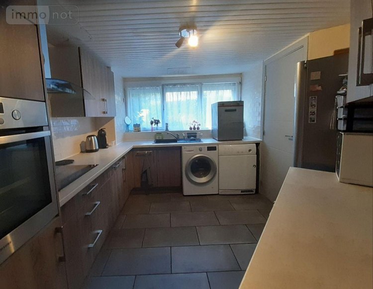 Fonds et murs commerciaux a vendre Sainte-Brigitte 56480 Morbihan 209 m2  188500 euros