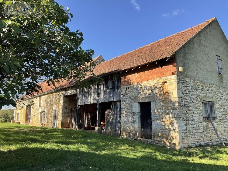 Maison a vendre Gourdon 46300 Lot 113 m2 5 pièces 263000 euros