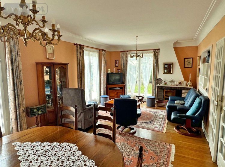 Maison a vendre Scaër 29390 Finistère 174 m2 9 pièces 185500 euros