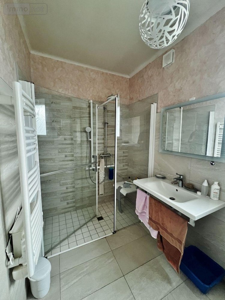 Maison a vendre Scaër 29390 Finistère 174 m2 9 pièces 185500 euros