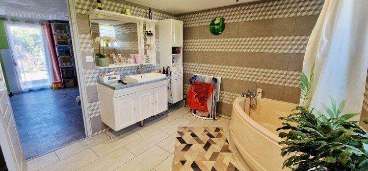 Maison a vendre Lons-le-Saunier 39000 Jura 168 m2 6 pièces 259000 euros