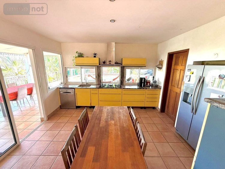 Maison a vendre Saint-Louis 97450 Réunion 183 m2 8 pièces 478000 euros