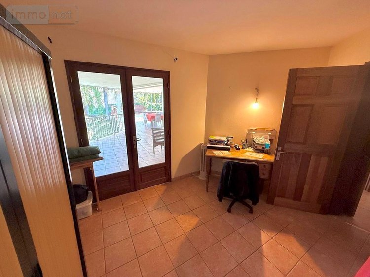 Maison a vendre Saint-Louis 97450 Réunion 183 m2 8 pièces 478000 euros