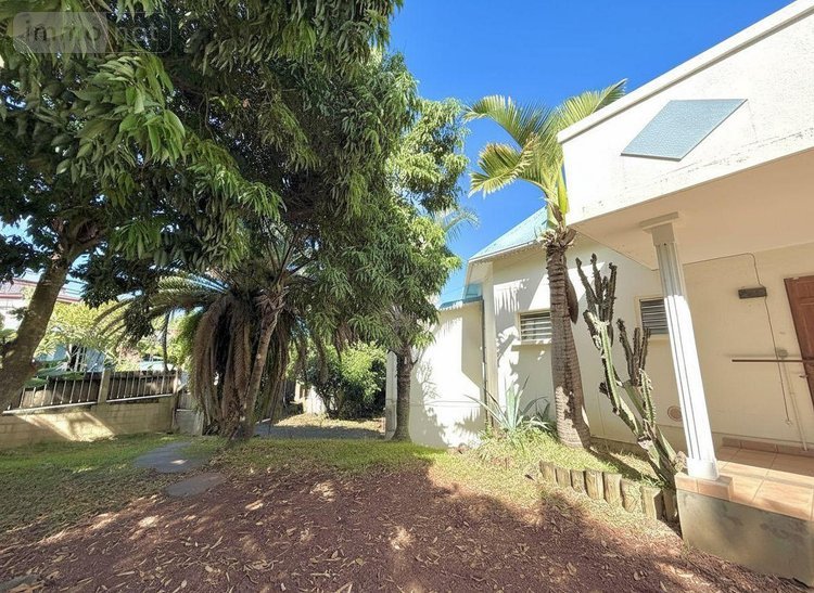 Maison a vendre Saint-Louis 97450 Réunion 183 m2 8 pièces 478000 euros