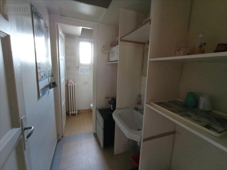 Fonds et murs commerciaux a vendre Condé-en-Normandie 14110 Calvados 114 m2  106000 euros