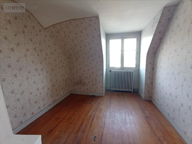 Immeuble a vendre Condé-en-Normandie 14110 Calvados 160 m2  124630 euros