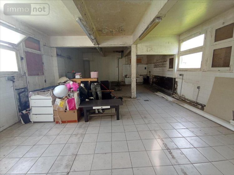 Immeuble a vendre Condé-en-Normandie 14110 Calvados 160 m2  124630 euros