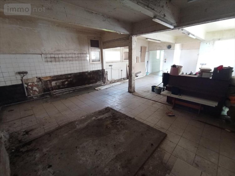 Immeuble a vendre Condé-en-Normandie 14110 Calvados 160 m2  124630 euros