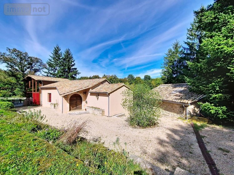 Maison a vendre Lezay 79120 Deux-Sèvres 327 m2 6 pièces 470000 euros