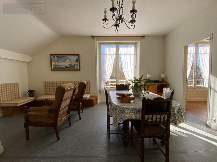 Maison a vendre Saint-Paul-des-Landes 15250 Cantal 168 m2 7 pièces 233200 euros