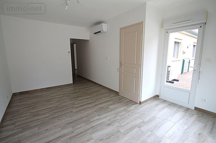 Location maison Châtenoy-le-Royal 71880 Saône-et-Loire 126 m2 5 pièces 1257 euros
