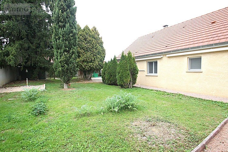 Location maison Châtenoy-le-Royal 71880 Saône-et-Loire 126 m2 5 pièces 1257 euros