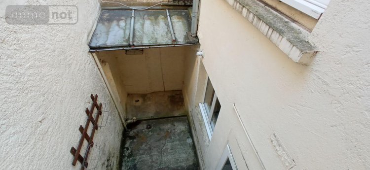 Immeuble a vendre Langres 52200 Haute-Marne 143 m2  149600 euros