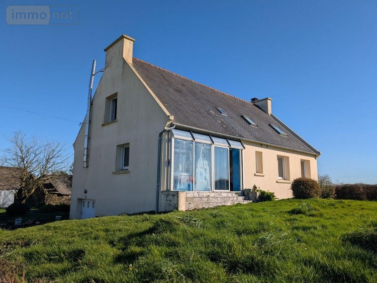 Maison a vendre Locmélar 29400 Finistère 150 m2 8 pièces 157400 euros