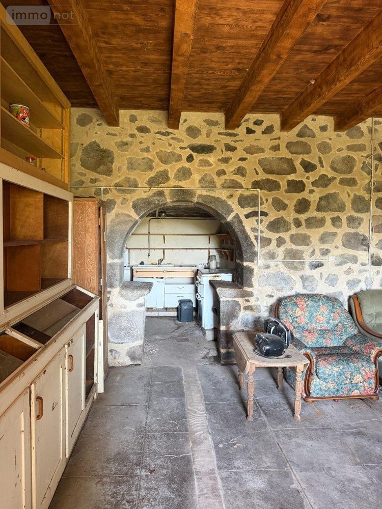 Maison a vendre Saint-Chamant 15140 Cantal 160 m2  73140 euros