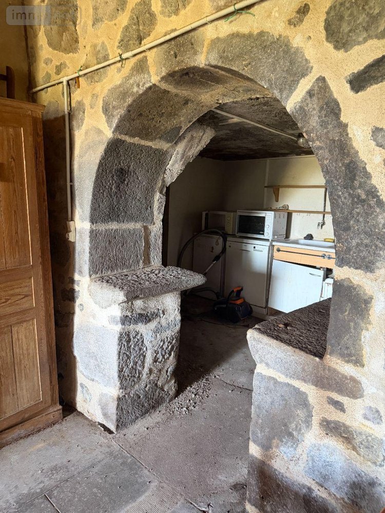 Maison a vendre Saint-Chamant 15140 Cantal 160 m2  73140 euros