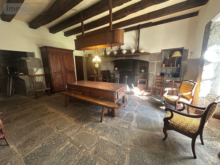 Maison a vendre Drugeac 15140 Cantal  243800 euros