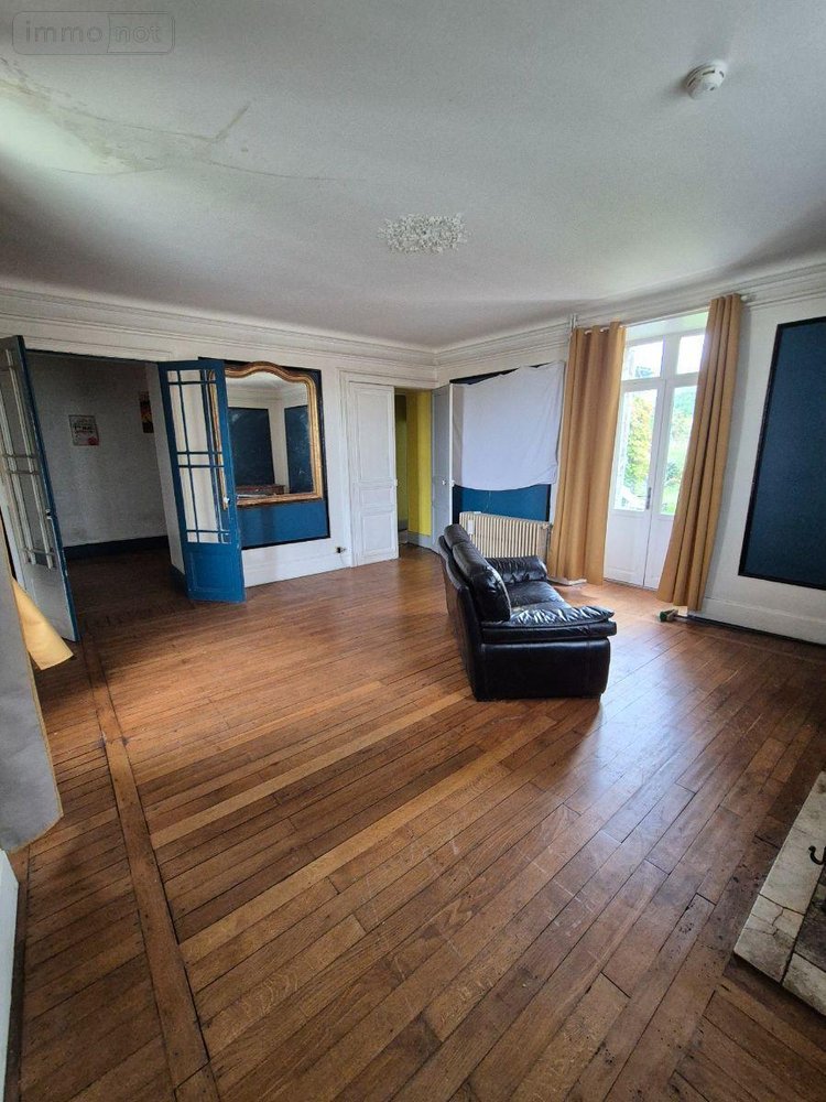 Maison a vendre Cluis 36340 Indre 247 m2 12 pièces 208000 euros