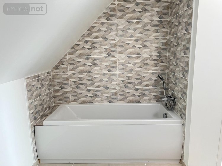 Location maison Moncé-en-Belin 72230 Sarthe 101 m2  890 euros