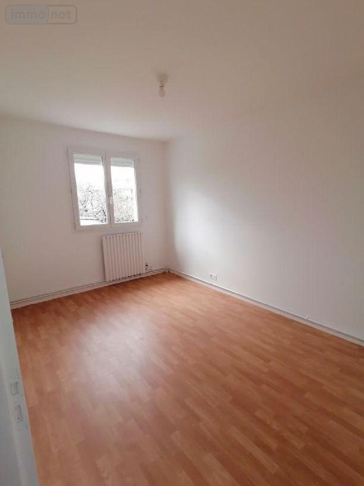 Location maison Bruz 35170 Ille-et-Vilaine 71 m2 4 pièces 925 euros
