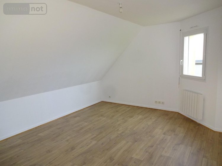 Location maison Saint-Hilaire-des-Landes 35140 Ille-et-Vilaine 101 m2 5 pièces 780 euros