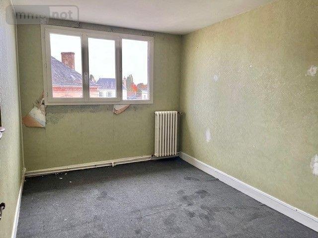 Immeuble a vendre Marolles-les-Braults 72260 Sarthe 438 m2  244500 euros