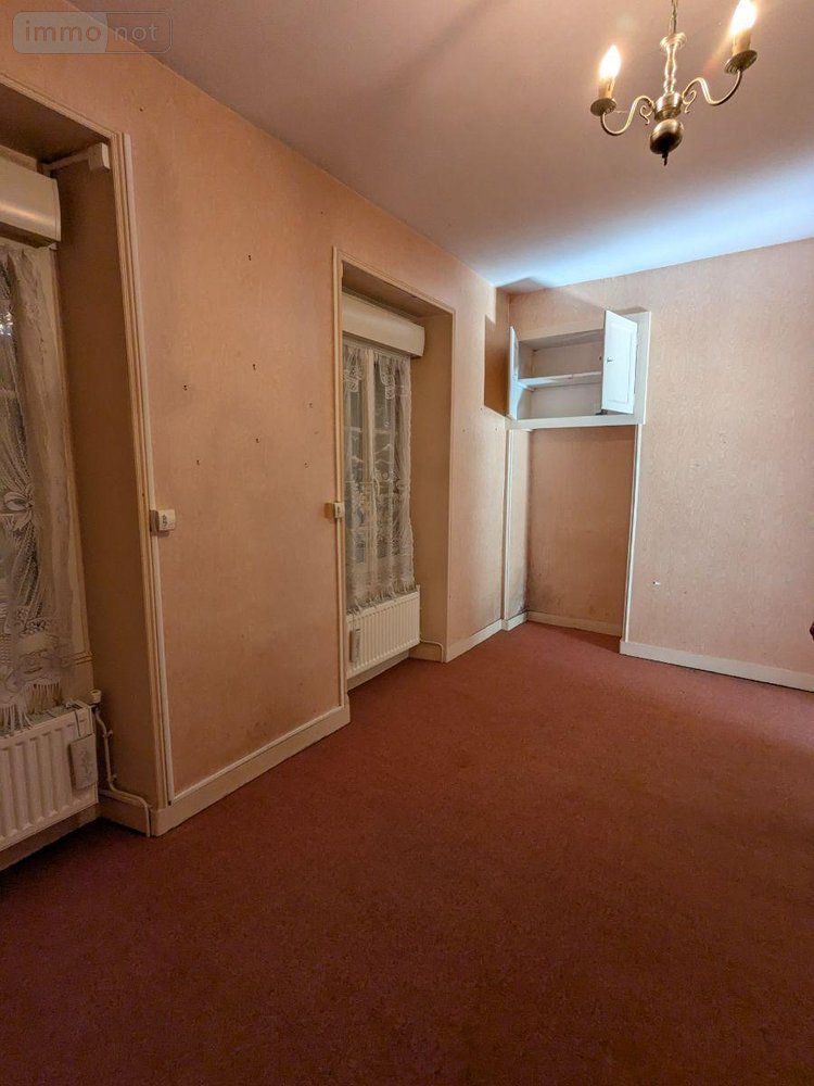 Immeuble a vendre Nogent-le-Rotrou 28400 Eure-et-Loir 210 m2  148400 euros