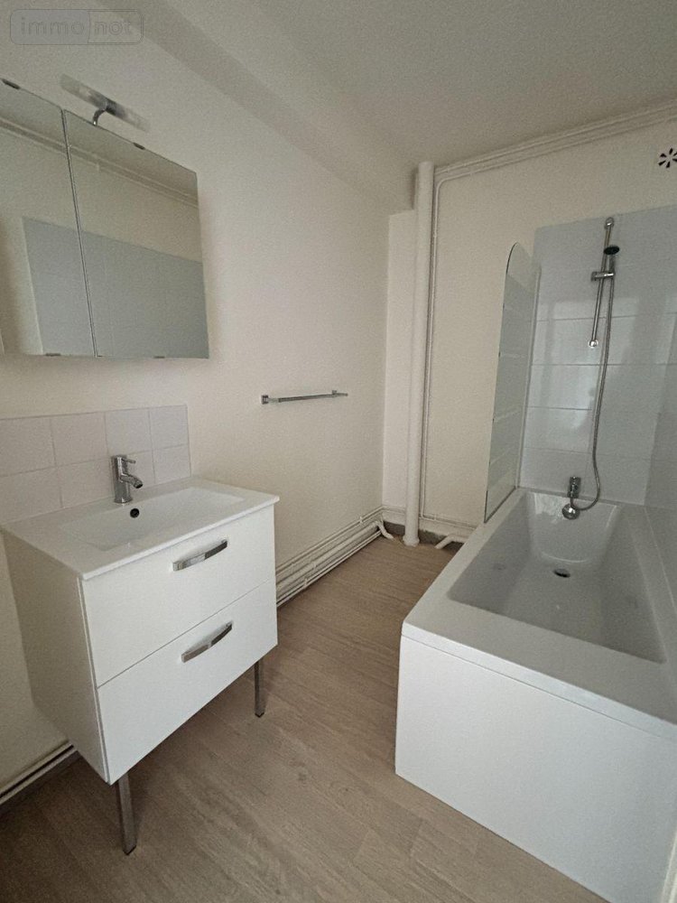 Appartement a vendre Fougères 35300 Ille-et-Vilaine 79 m2 4 pièces 150740 euros