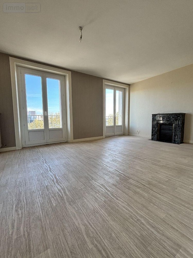 Appartement a vendre Fougères 35300 Ille-et-Vilaine 79 m2 4 pièces 150740 euros