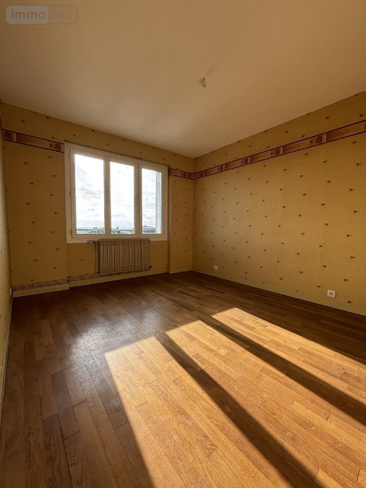 Location appartement Fougères 35300 Ille-et-Vilaine 64 m2 3 pièces 590 euros
