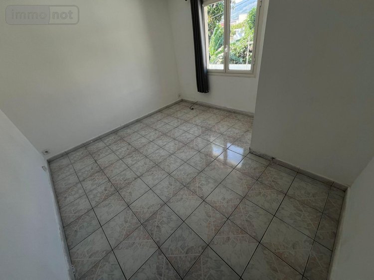 Maison a vendre Sainte-Clotilde 97490 Réunion 95 m2 4 pièces 275000 euros
