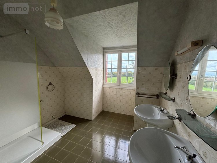 Maison a vendre Bourg-Blanc 29860 Finistère 170 m2 9 pièces 343200 euros